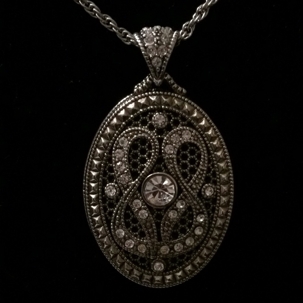 Silver tone Lia Sophia necklace